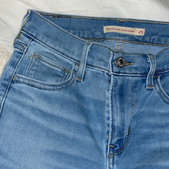 LEVIS 720 high rise super skinny cutoff jeans - Picture 2 of 5